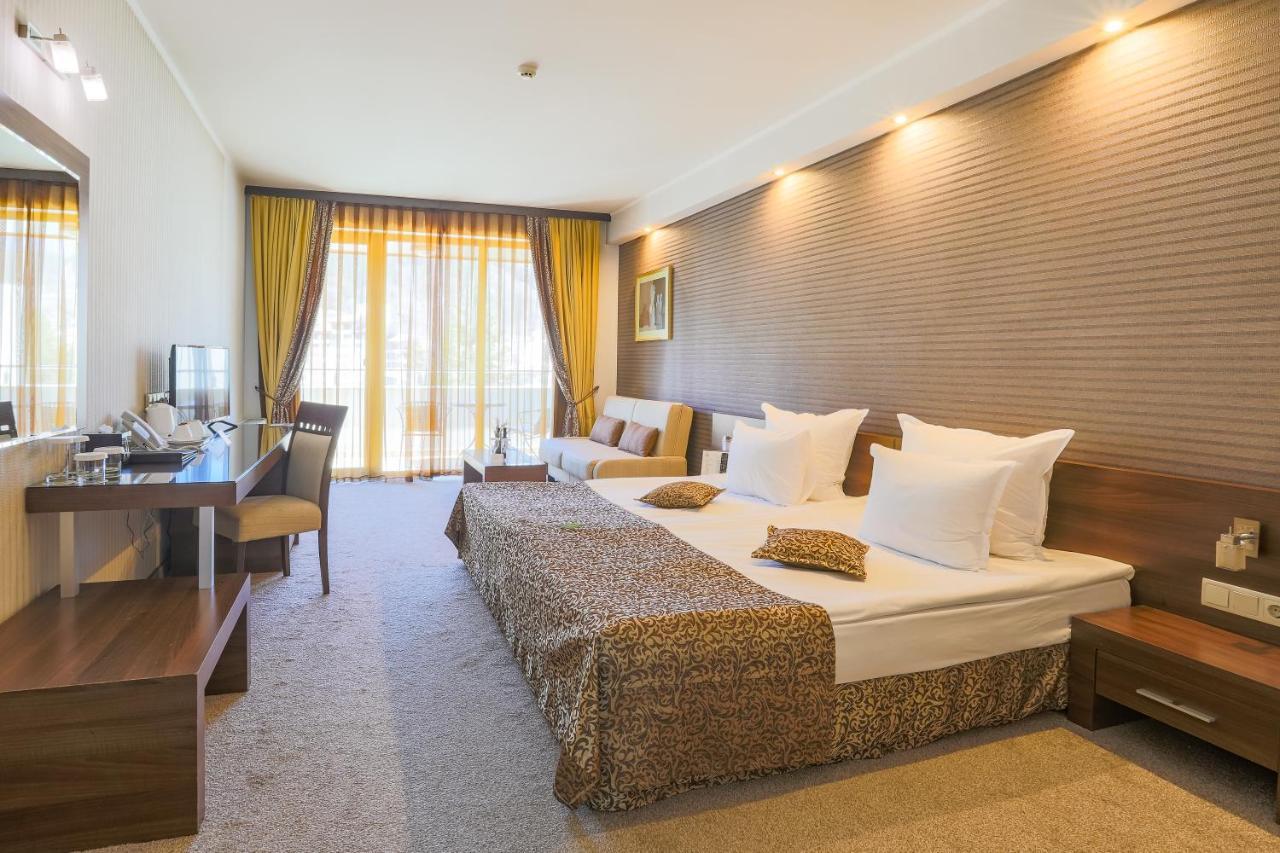 Spa Hotel Persenk Devin Exterior photo